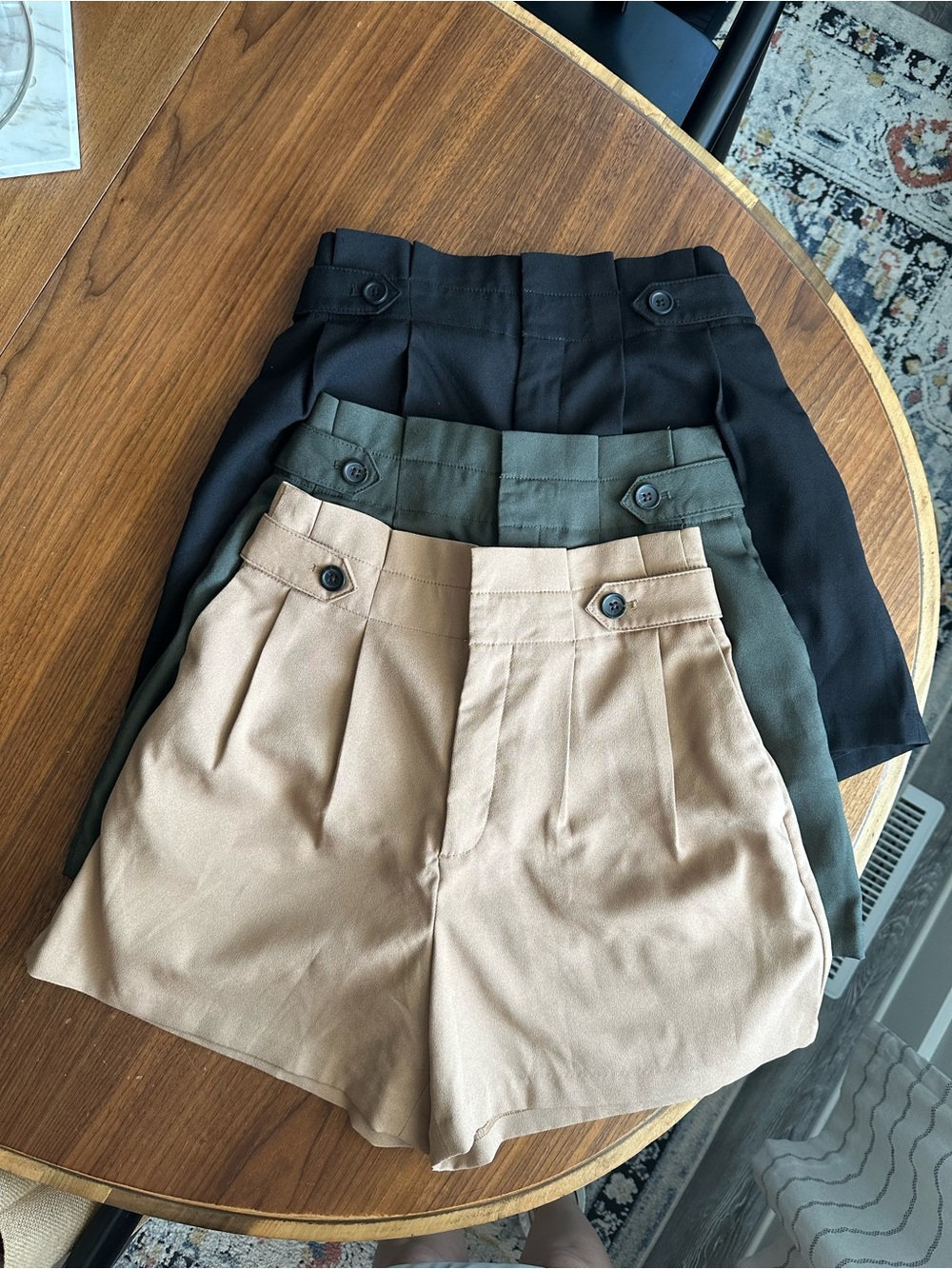 Lot of 3 Banana Republic Chino Shorts Trio - Tan, Olive & Black - Picture 2 of 8